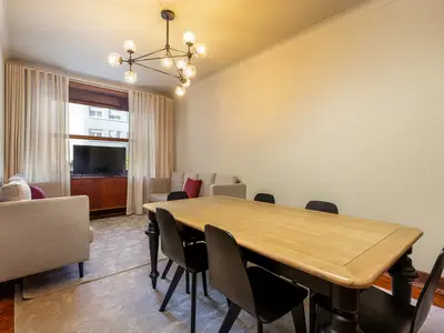 DiningRoom