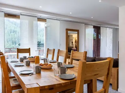 DiningRoom