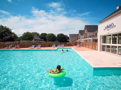 PoolOfHouse