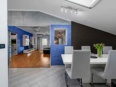 Ferienwohnung für 5 Personen (108 m²) in Murine 9/10