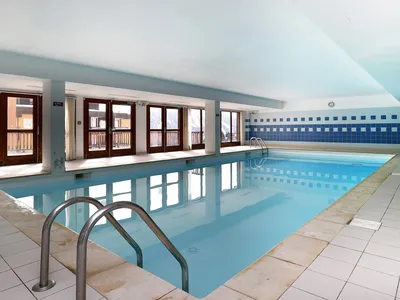 PoolOfHouse