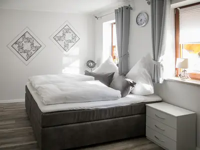 Erlebnishof Dreyer Schlafzimmer mit Doppelbett