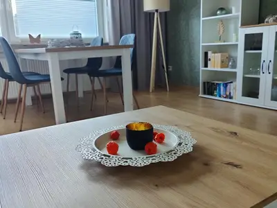 Wohnzimmer mit Essecke