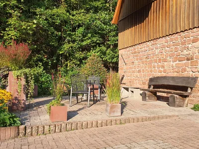 Sitzplatz am Bach