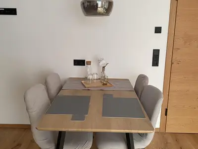 Esstisch