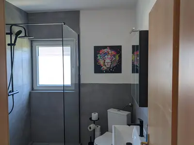 Duschbad LiFarmHVT