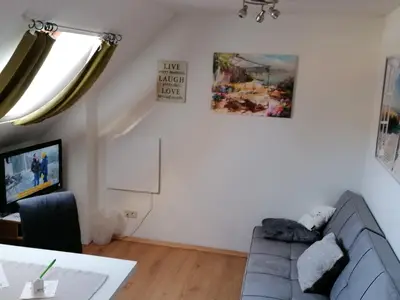 Apartment Schloffer_Wohnzimmer + TV_Oststeiermark