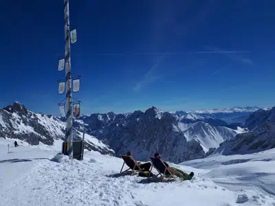 Maibaum auf der Zugspitze