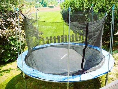 Trampolin, Teil vom Kinderspielplatz
