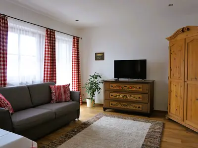FeWo Pillersee Wohnbereicht mit Schlafcouch