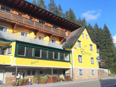 Gasthof Klug an der Straße