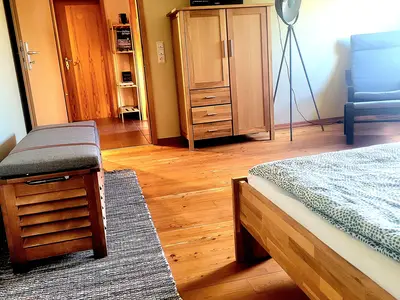 Doppel- oder Zweibett-Zimmer