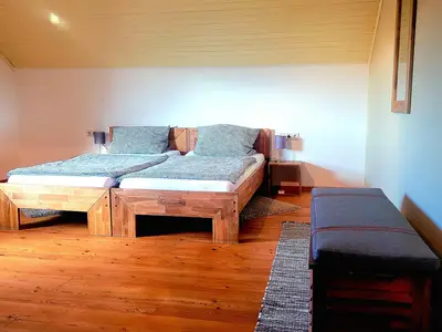 Doppel- oder Zweibett-Zimmer