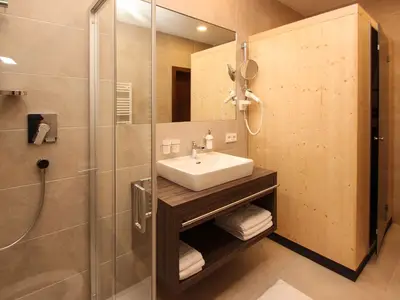 Aktiv, 6-8 Personen, Badezimmer 1
