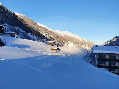 Blick von Hausrückseite in Richtung Osten