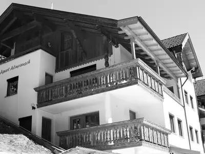 Haus Gartenansicht