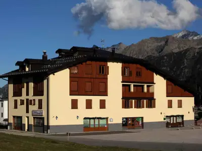 Ferienwohnung für 4 Personen (1 m²) in Passo Del Tonale 1/10