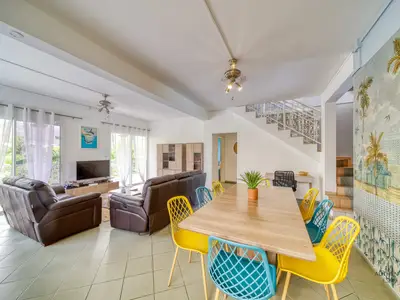 DiningRoom