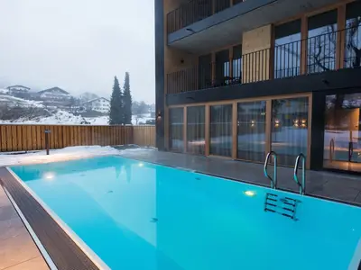PoolOfHouse