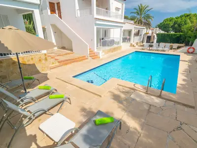 PoolOfHouse