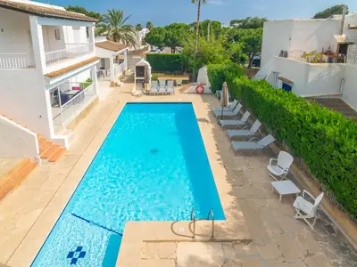 PoolOfHouse