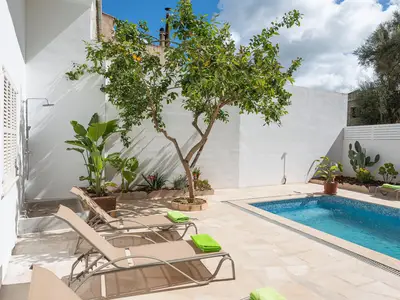 PoolOfHouse