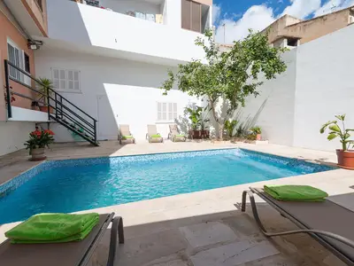 PoolOfHouse
