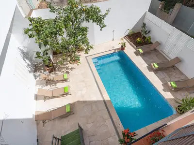 PoolOfHouse
