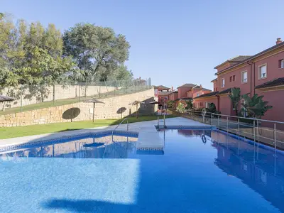 PoolOfHouse