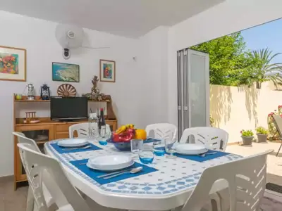 DiningRoom