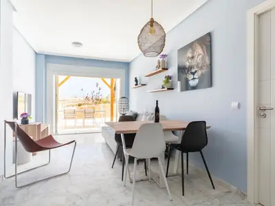 DiningRoom
