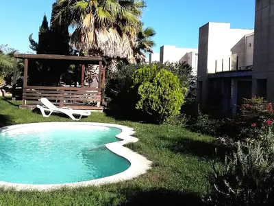 PoolOfHouse