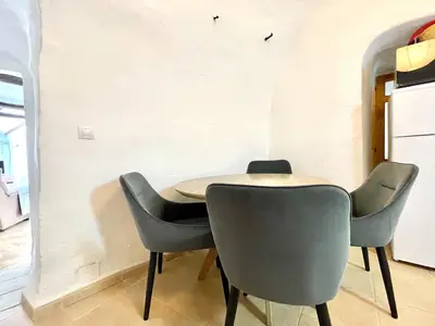 DiningRoom