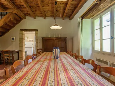 DiningRoom
