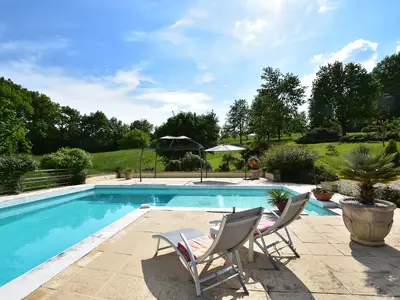 PoolOfHouse