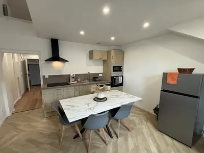 DiningRoom