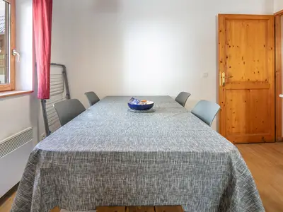 DiningRoom