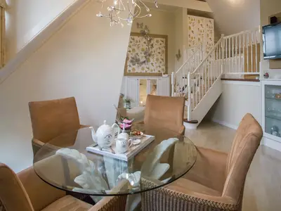 DiningRoom