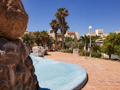 PoolOfHouse