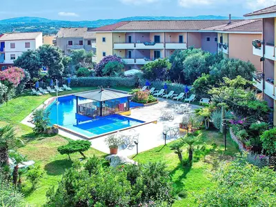 PoolOfHouse
