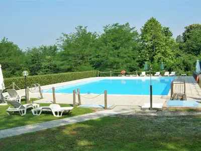 PoolOfHouse