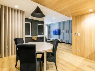DiningRoom