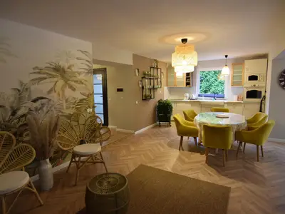DiningRoom