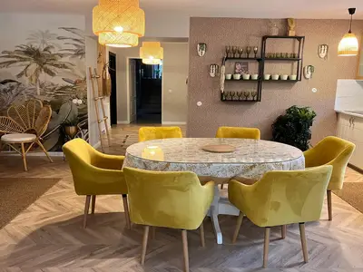 DiningRoom