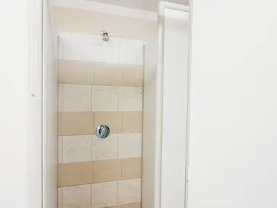 Dusche vom Campingbereich
