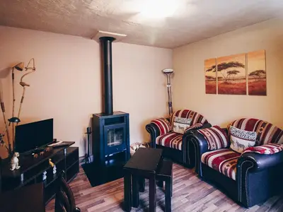 Wohnzimmer mit Kamin