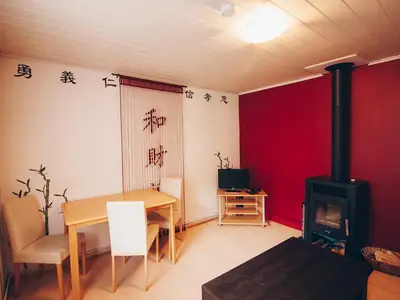 Wohnbereich mit Kamin