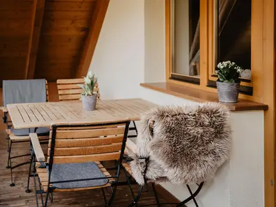 Sitzbereich auf dem Balkon