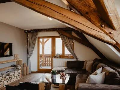 Wohnzimmer mit Fernseher