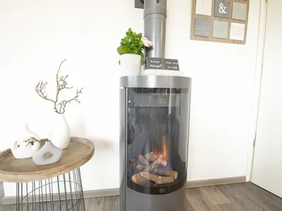 Kamin-/Ofen